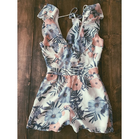 floral romper - Picture 1 of 1